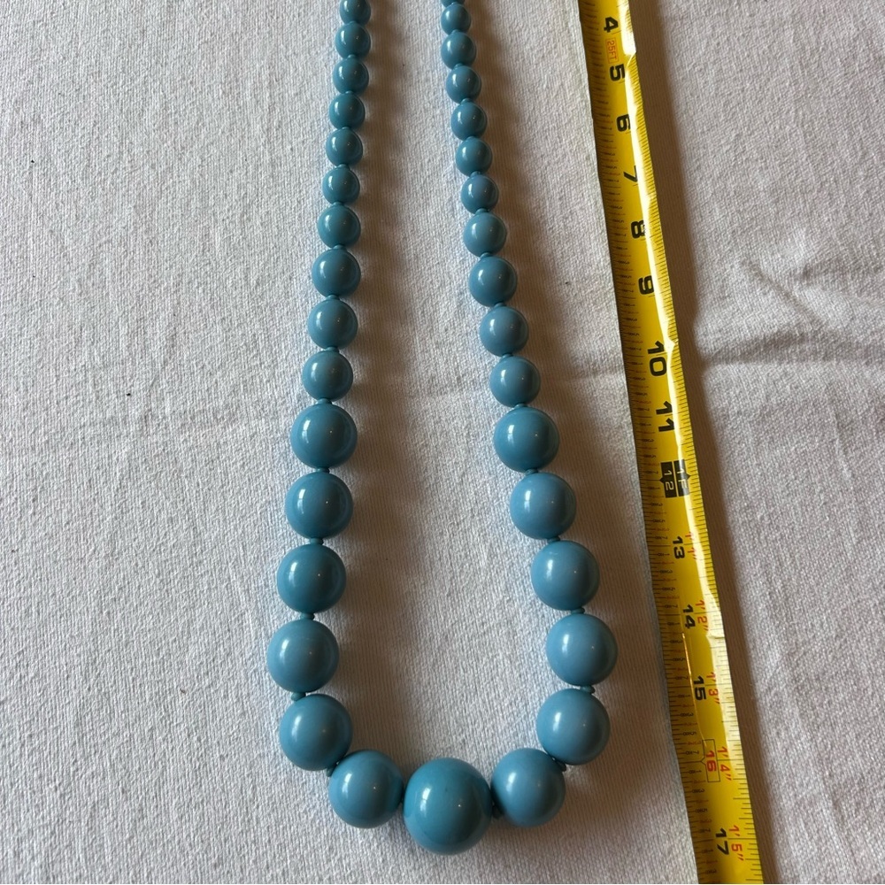 Blue Balls Necklace 17 Inch Heavy Clasp Bigger Balls On Bottom Smaller On Top - Picture 4 of 4